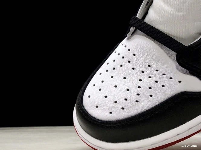 Rep LUCY Jordan Retro 1 Air Black Toe 555088-125 0812